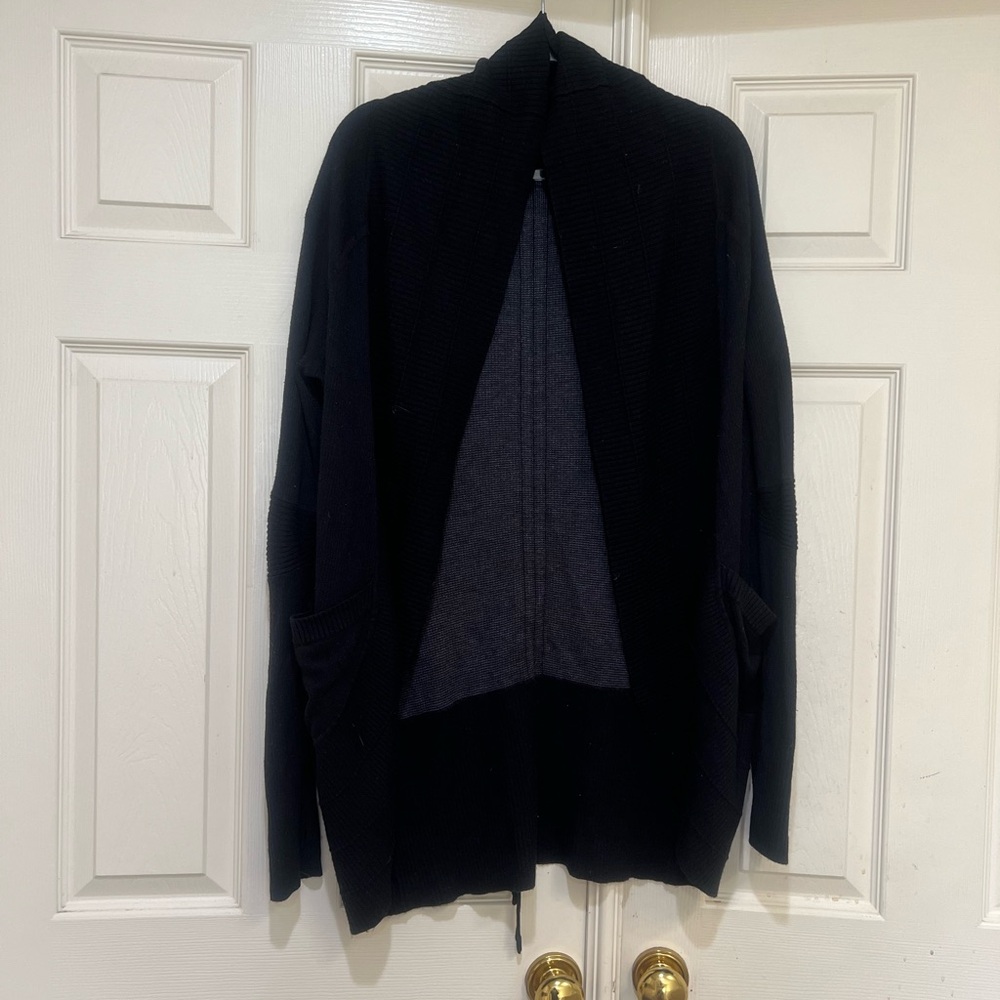 Lululemon Athletica Transformation Wrap Women's black Cardigan sweater size 6